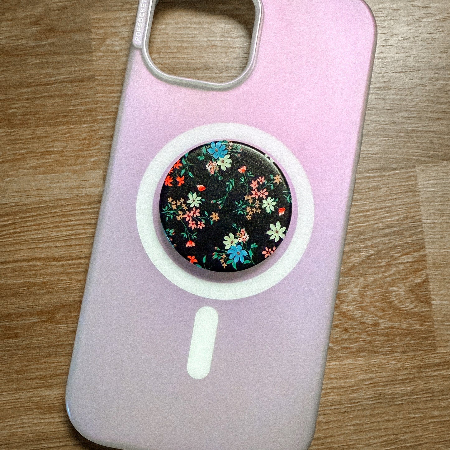 PopSockets with Swappable Top Grip